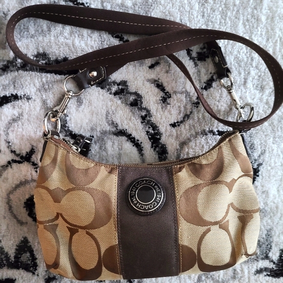 Preloved Coach crossbody bag - Picture 1 of 6